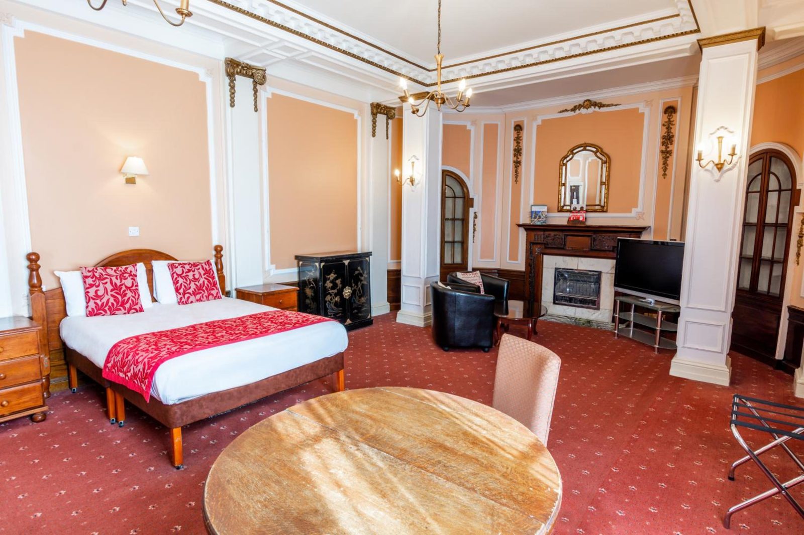 Adelphi Hotel — photo 4